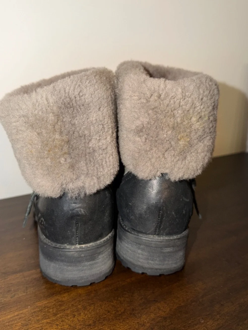 UGG cute leather